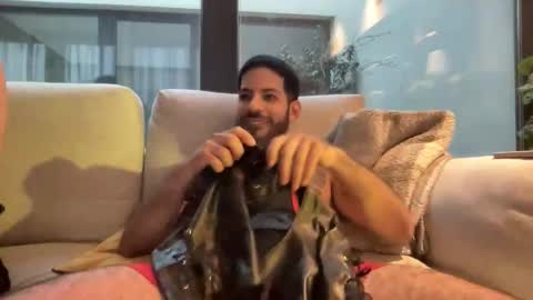 Snapshot of lauetalau chatting on 03.15.26 Lau online show from 03.15.26