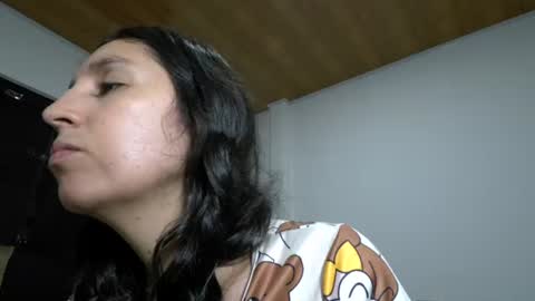 laura  online show from 07.03.26