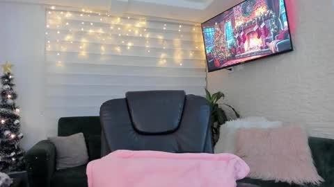 laura cruz online show from 12.06.24