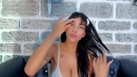 Laura online show from 03.03.25