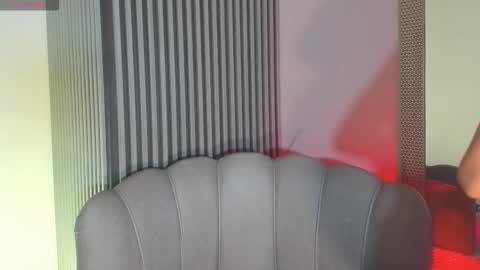 Laura online show from 10.10.25