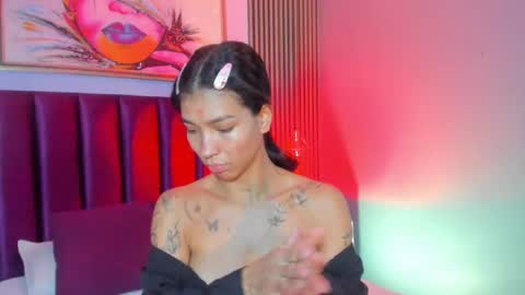 Laura online show from 11.20.25