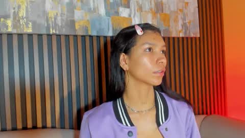 Laura online show from 12.20.25