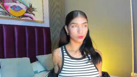 Snapshot of laura_aristizabal_19 chatting on 06.16.26 Laura online show from 06.16.26