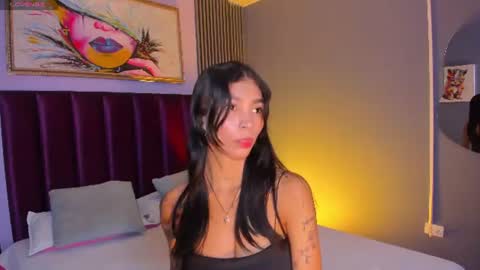 Snapshot of laura_aristizabal_19 chatting on 06.30.26 Laura online show from 06.30.26