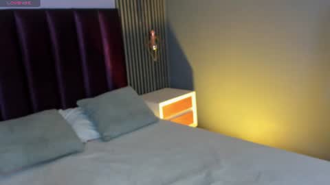 Snapshot of laura_aristizabal_19 chatting on 07.21.26 Laura online show from 07.21.26