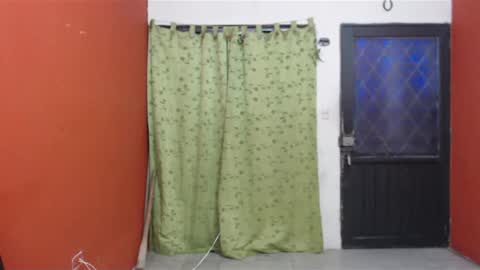 CALL ME LOVE  LAURA online show from 12.08.24