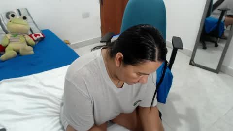 laura_foxx2379 online show from 07.21.26