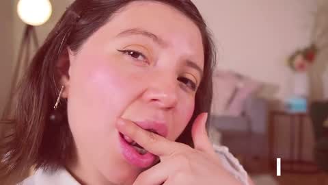 Laura Lee. online show from 01.13.25