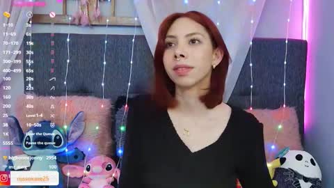 Snapshot of laura_olssen chatting on 12.23.24 Kate online show from 12.23.24