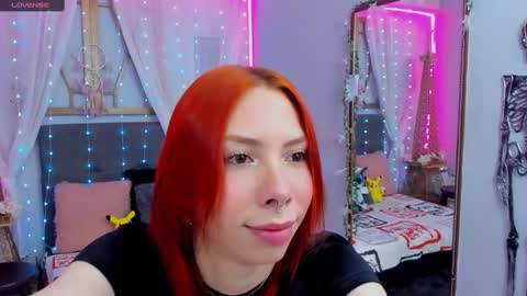 Snapshot of laura_olssen chatting on 03.11.25 Kate online show from 03.11.25