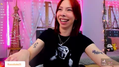 Snapshot of laura_olssen chatting on 10.09.25 Kate online show from 10.09.25