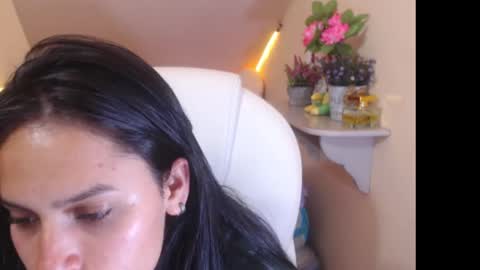 Laura Pink    online show from 12.22.24