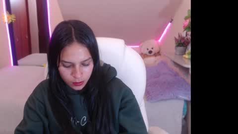 Laura Pink    online show from 12.24.24