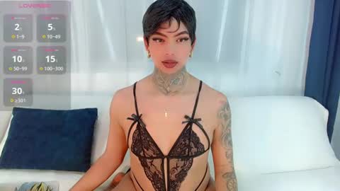 Laura online show from 06.17.26