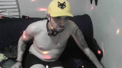 lauradecuada2 online show from 04.11.26