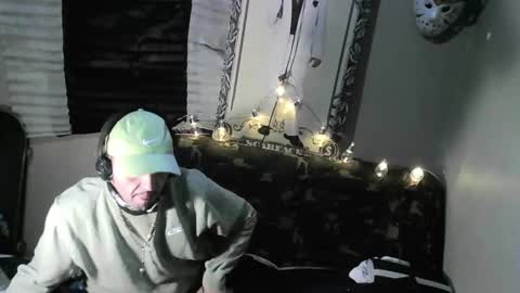 lauradecuada2 online show from 04.29.26