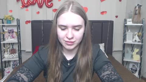 LauraHlot online show from 05.16.26