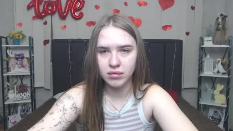 LauraHlot online show from 05.20.26