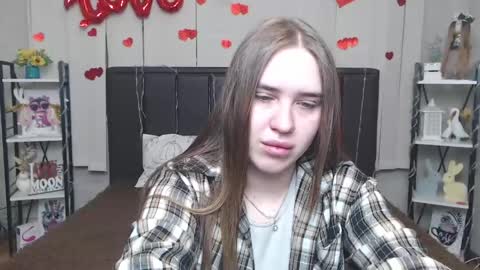 LauraHlot online show from 05.27.26