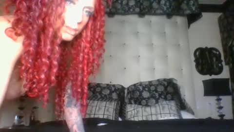 Lilian Banks online show from 02.06.25