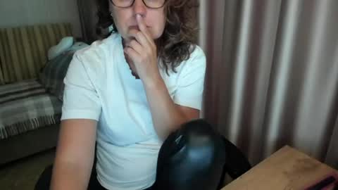 Lauraoven1 online show from 07.22.26