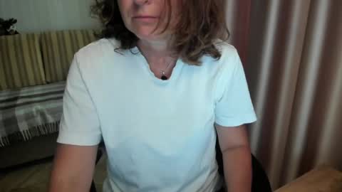 Lauraoven1 online show from 07.28.26