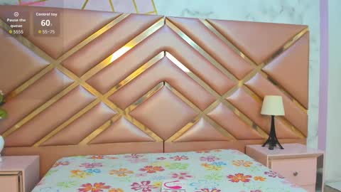 lauraroot online show from 02.04.26