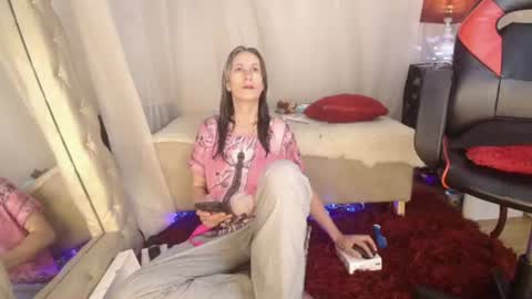 Laura Sofia online show from 06.22.26