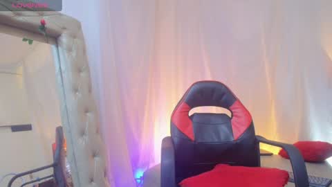 Laura Sofia online show from 07.06.26