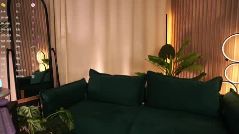  Laura  online show from 03.29.26