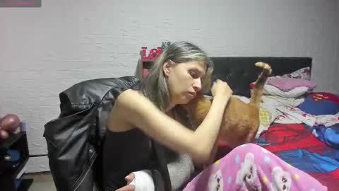 Snapshot of lauren_ashlee chatting on 03.05.25 Lauren Independent model online show from 03.05.25
