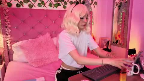 Lauren evans9 online show from 05.31.26