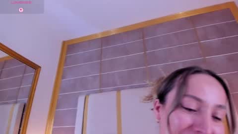 Snapshot of laurencarter1 chatting on 05.15.26 online show from 05.15.26