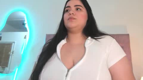 laurenlaine online show from 04.25.26