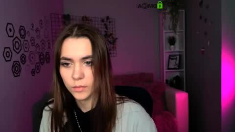 Laure online show from 04.19.26