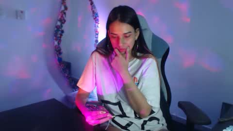 Lauren online show from 01.14.26