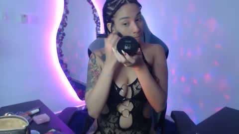 Lauren online show from 02.04.26