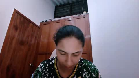 Snapshot of laurent0502 chatting on 01.17.25 Laurent online show from 01.17.25