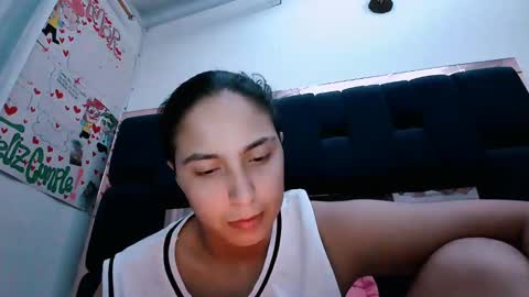 Snapshot of laurent0502 chatting on 01.21.25 Laurent online show from 01.21.25