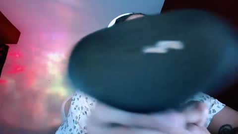 Snapshot of laurent0502 chatting on 02.09.25 Laurent online show from 02.09.25