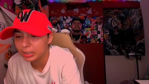 Snapshot of laurent0502 chatting on 10.24.25 Laurent online show from 10.24.25