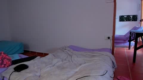 Lucie  online show from 01.23.25