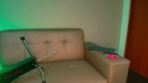 lauri online show from 04.19.26