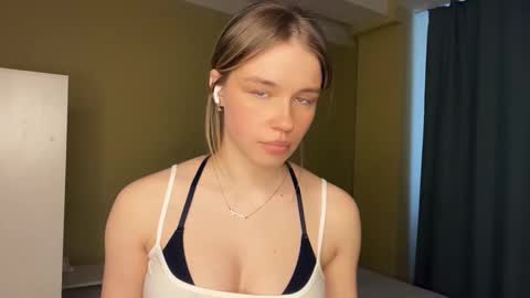 Bella online show from 03.14.26