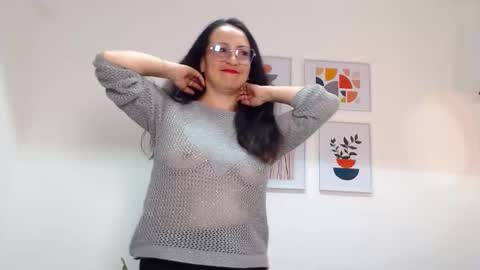 Snapshot of lauryn_jones chatting on 02.26.26 Laury online show from 02.26.26