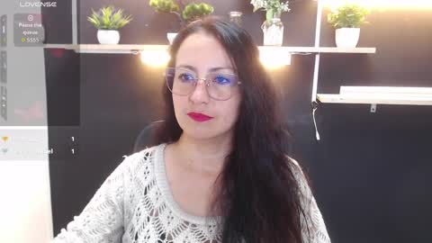 Laury  online show from 04.01.26