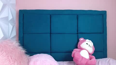 Snapshot of laurynjeffers chatting on 03.07.25 LaurynJeffers online show from 03.07.25