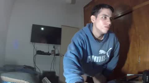 Snapshot of lauti_twink chatting on 07.27.26 Lautaro online show from 07.27.26
