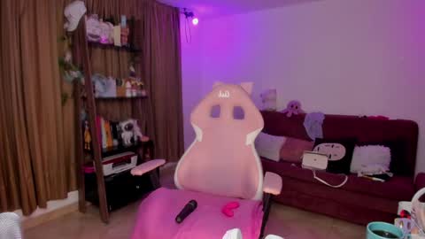          online show from 01.18.25